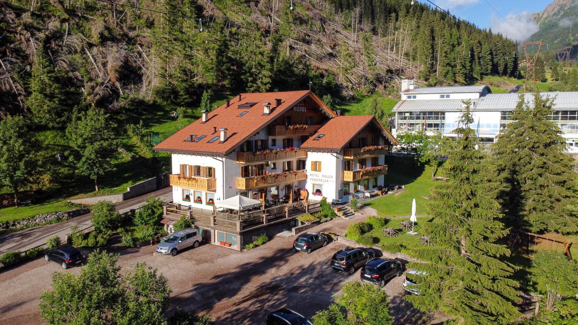 Hotel Malga Passerella Moena Luaran gambar